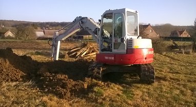 Excavator TAKEUCHI 8.7 tons €181