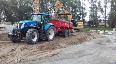 Tractor-New Holland Querrieu TP dumpster rental