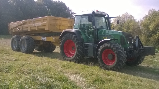 Tractor rental - dumpster TP 18 tons €422