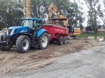 Tractor-New Holland Querrieu TP dumpster rental €200